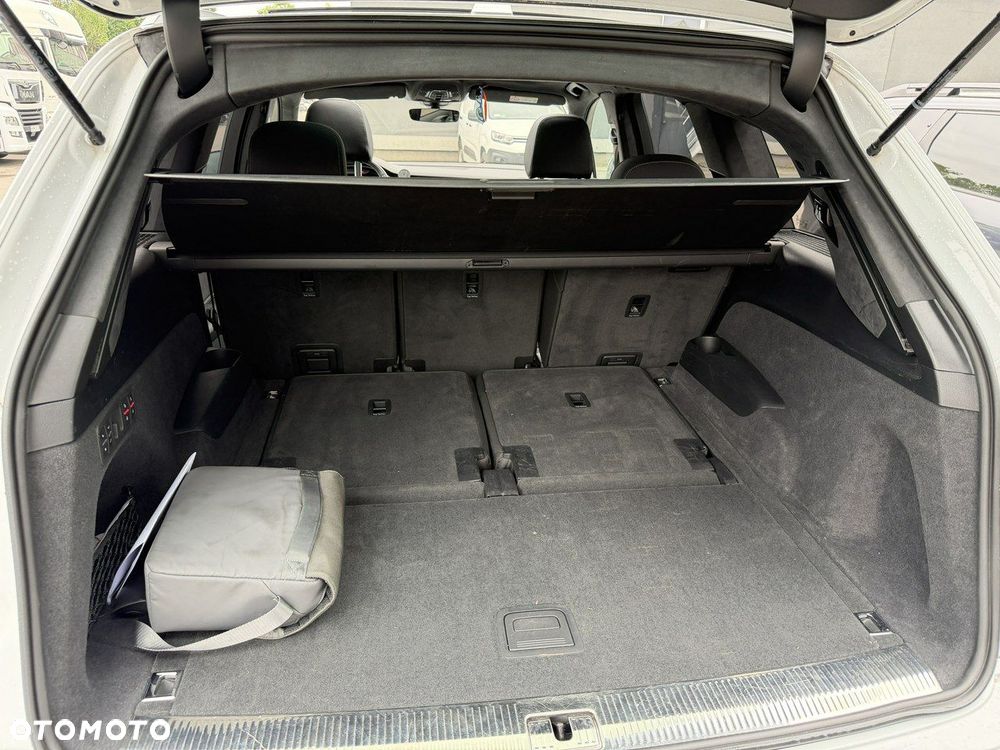 Audi Q7 50 TDI mHEV Quattro S Line Tiptr - 12