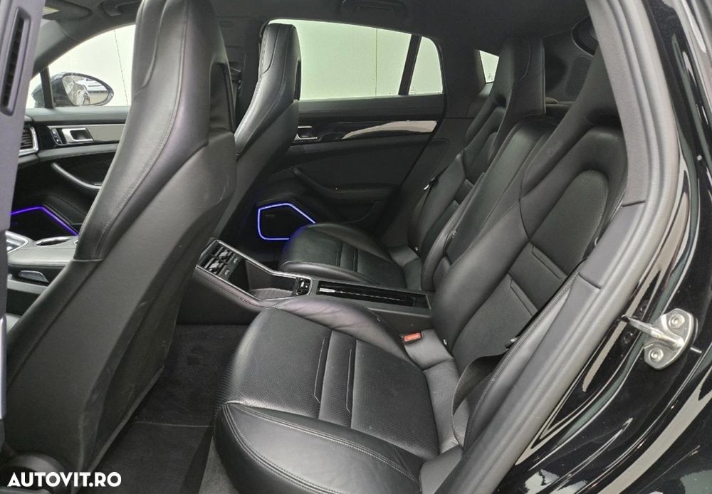 Porsche Panamera 4S - 4
