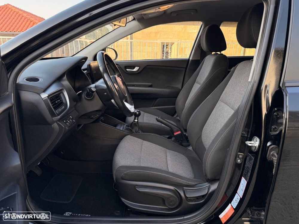 Kia Stonic 1.2 Dynamic - 12