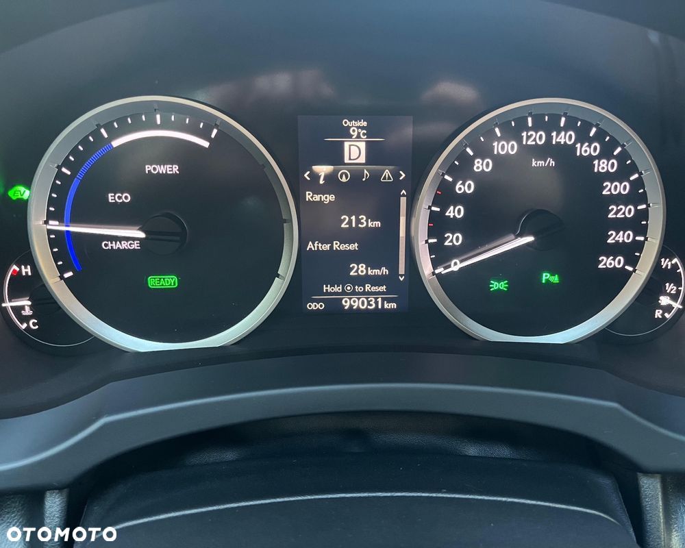 Lexus IS 300h Business - 25