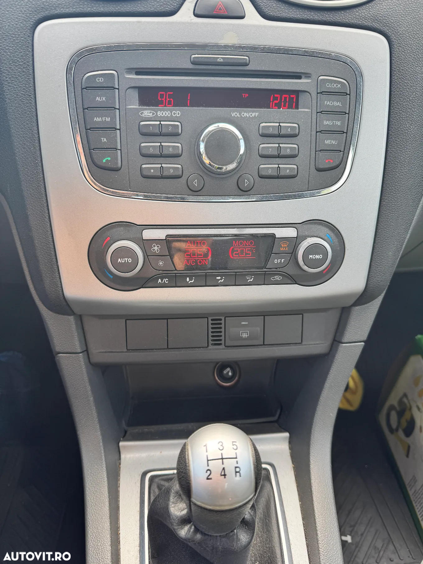 Ford Focus 1.8 TDCI Trend - 11