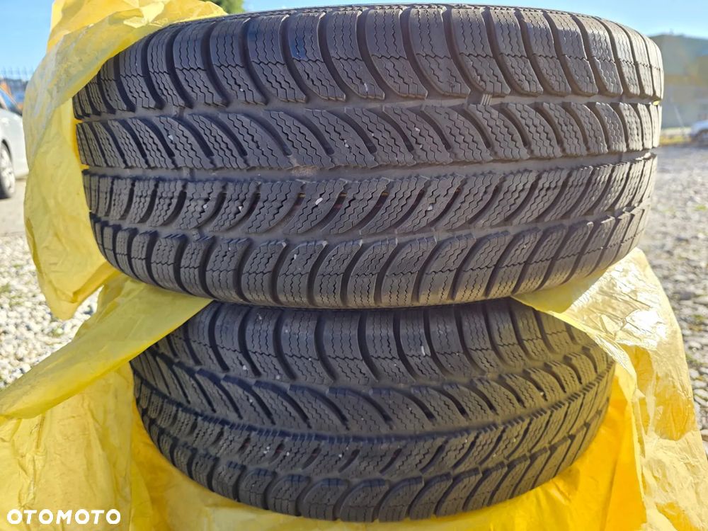 Citroën C3 1.2 PureTech Shine - 24