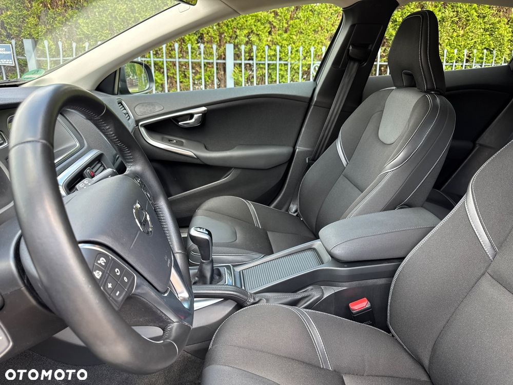 Volvo V40 - 32