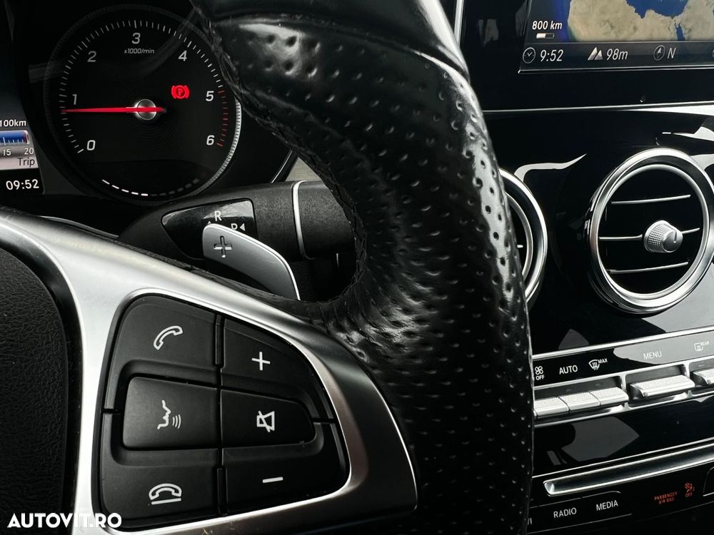 Mercedes-Benz GLC - 21