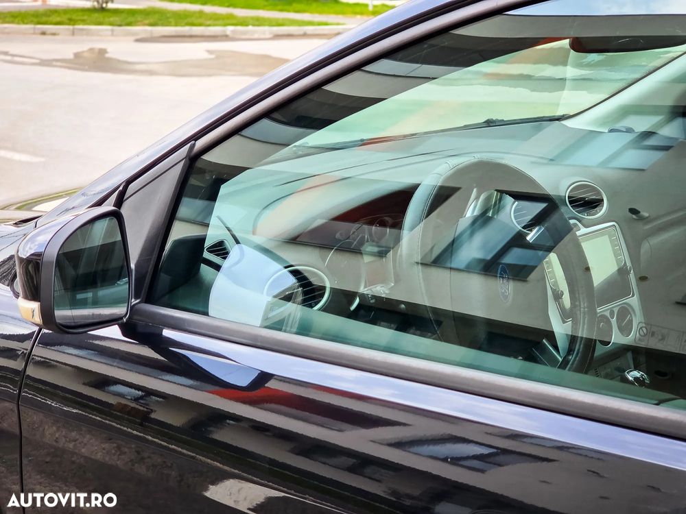 Ford Focus 1.4i Ambiente - 1