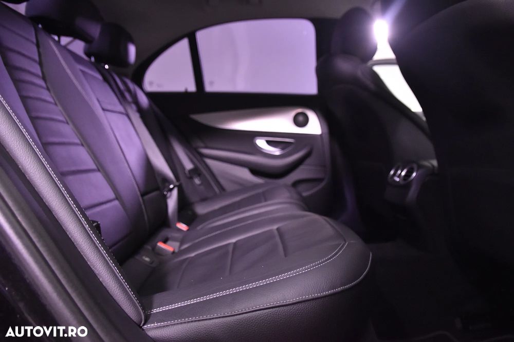 Mercedes-Benz E 250 - 12