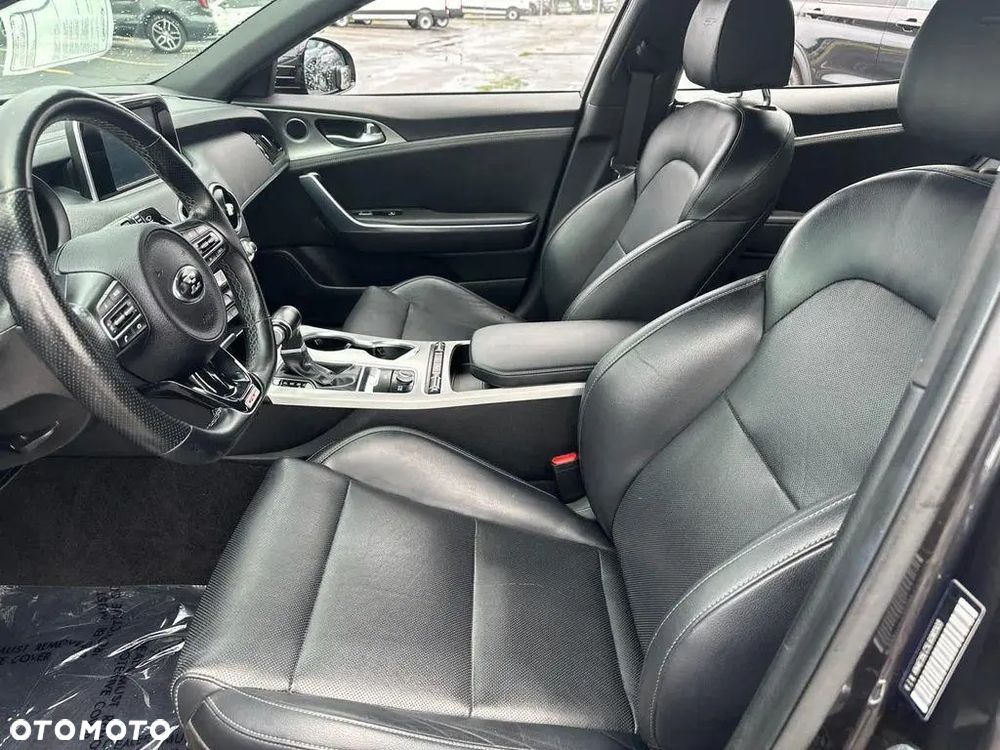 Kia Stinger 3.3 T-GDI AWD OPF GT - 13