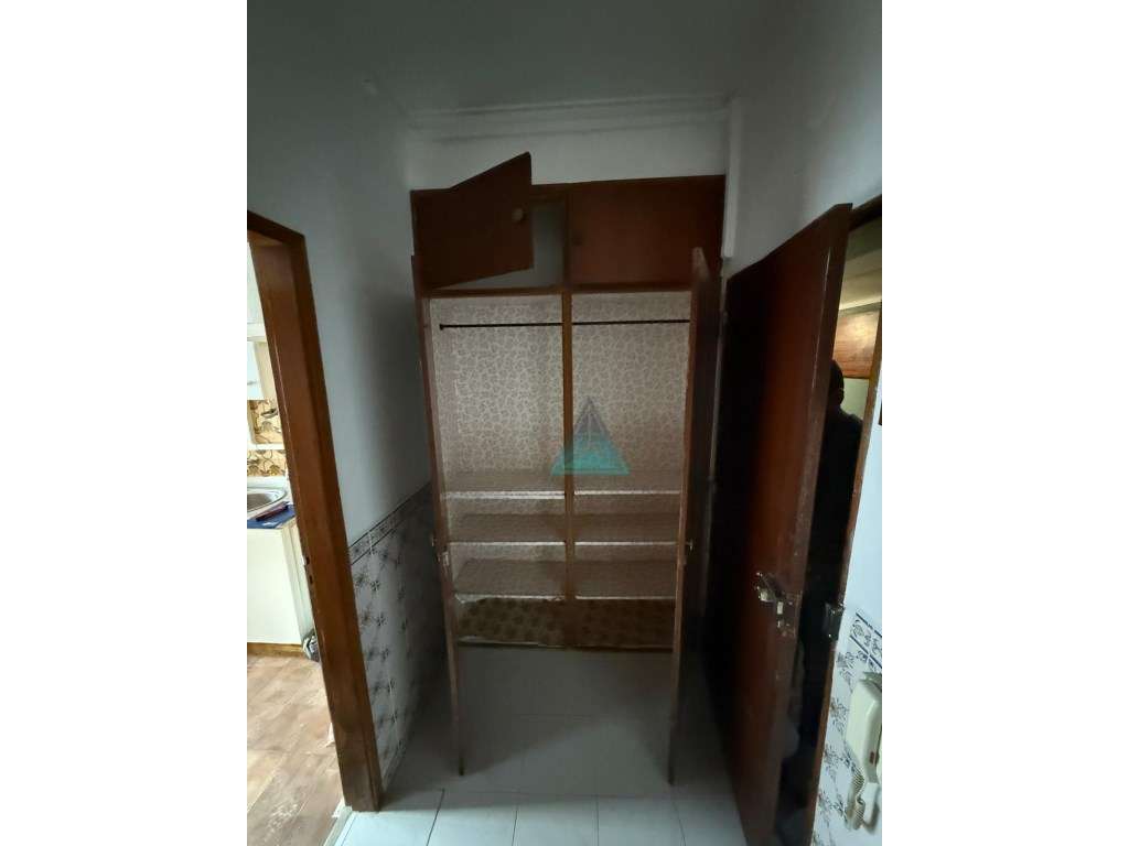Apartamento T1 Cruz de Pau * * Oportunidade * * Pronto a habitar - Grande imagem: 5/16
