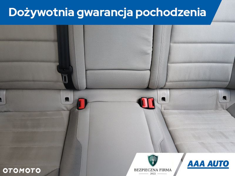 Volkswagen Golf - 11