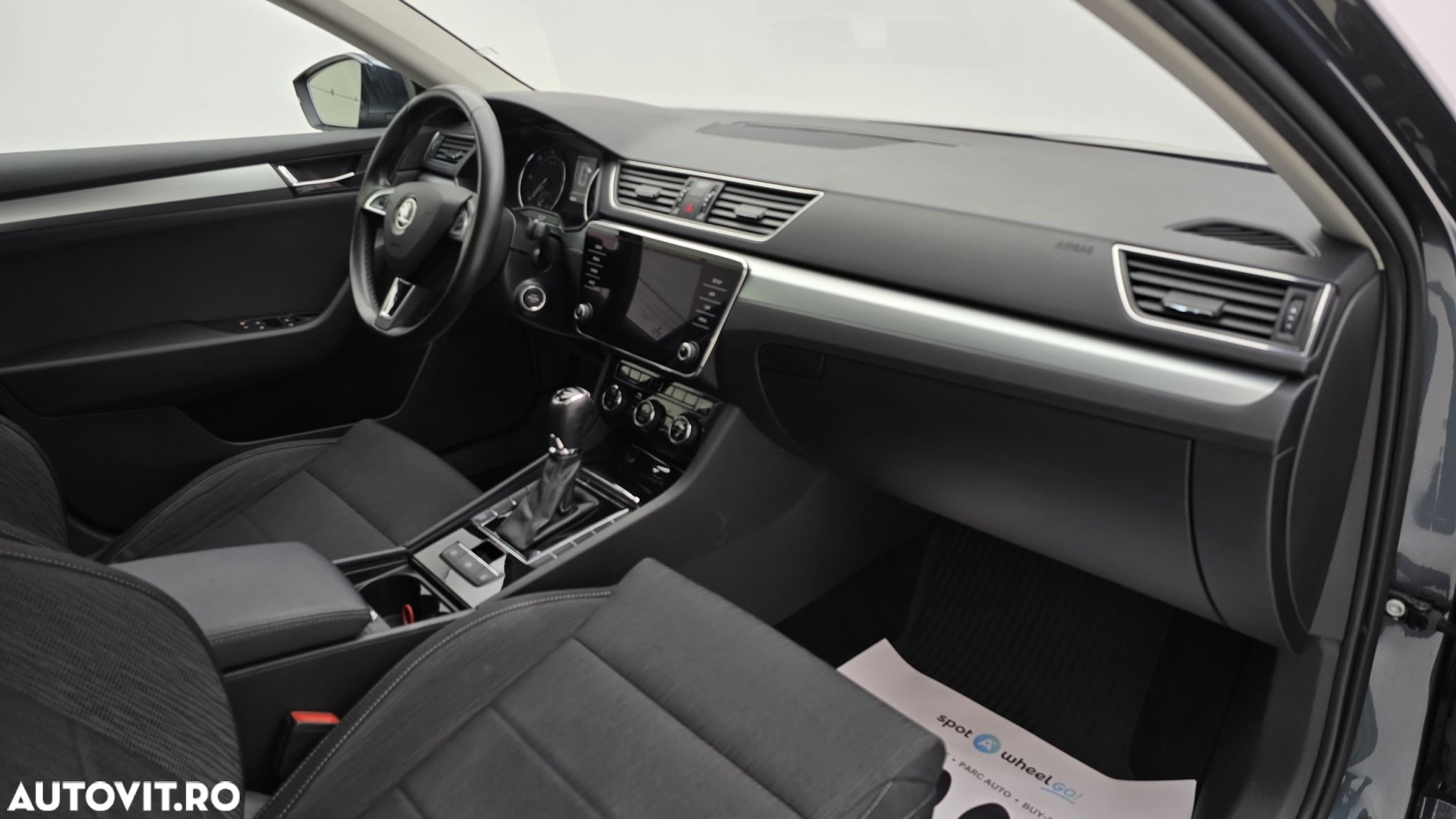 Skoda Superb 2.0 TDI DSG Ambition - 20