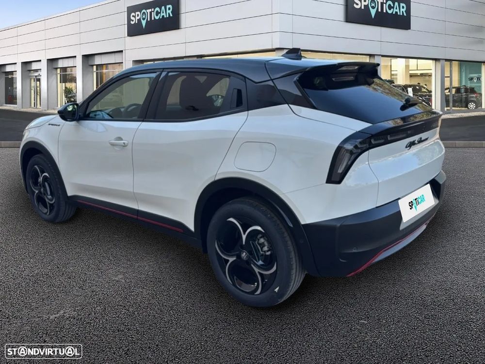Alfa Romeo Junior 1.2 Speciale eDCT6 - 7