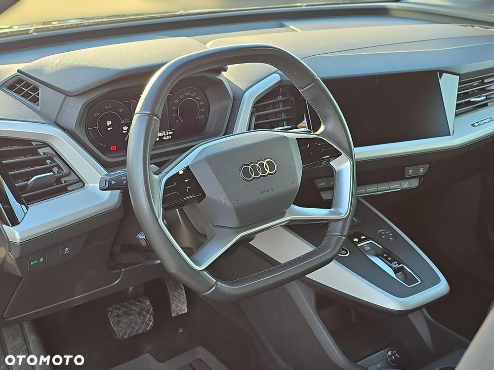 Audi Q4 e-tron - 15