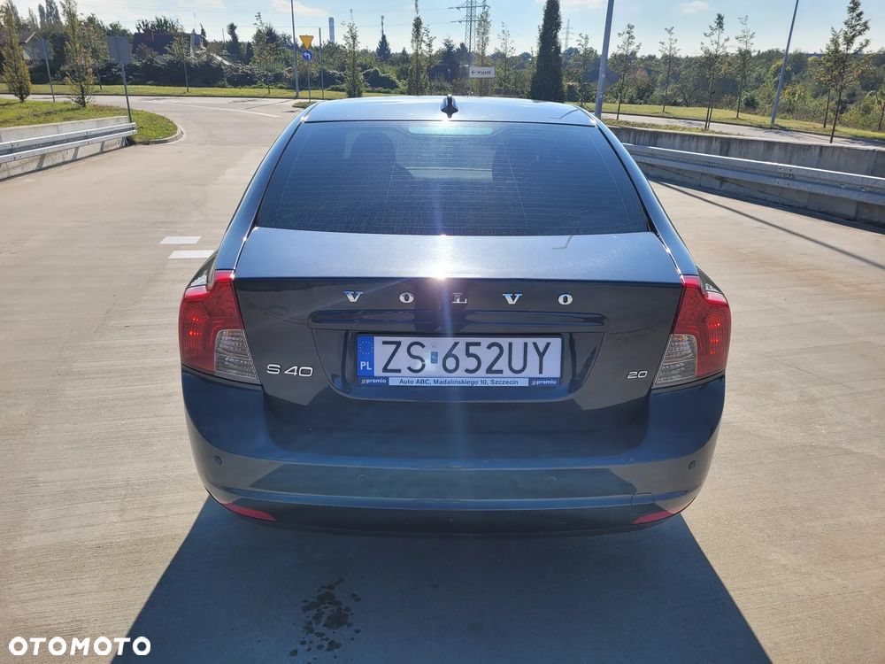 Volvo S40 2.0 Kinetic - 5