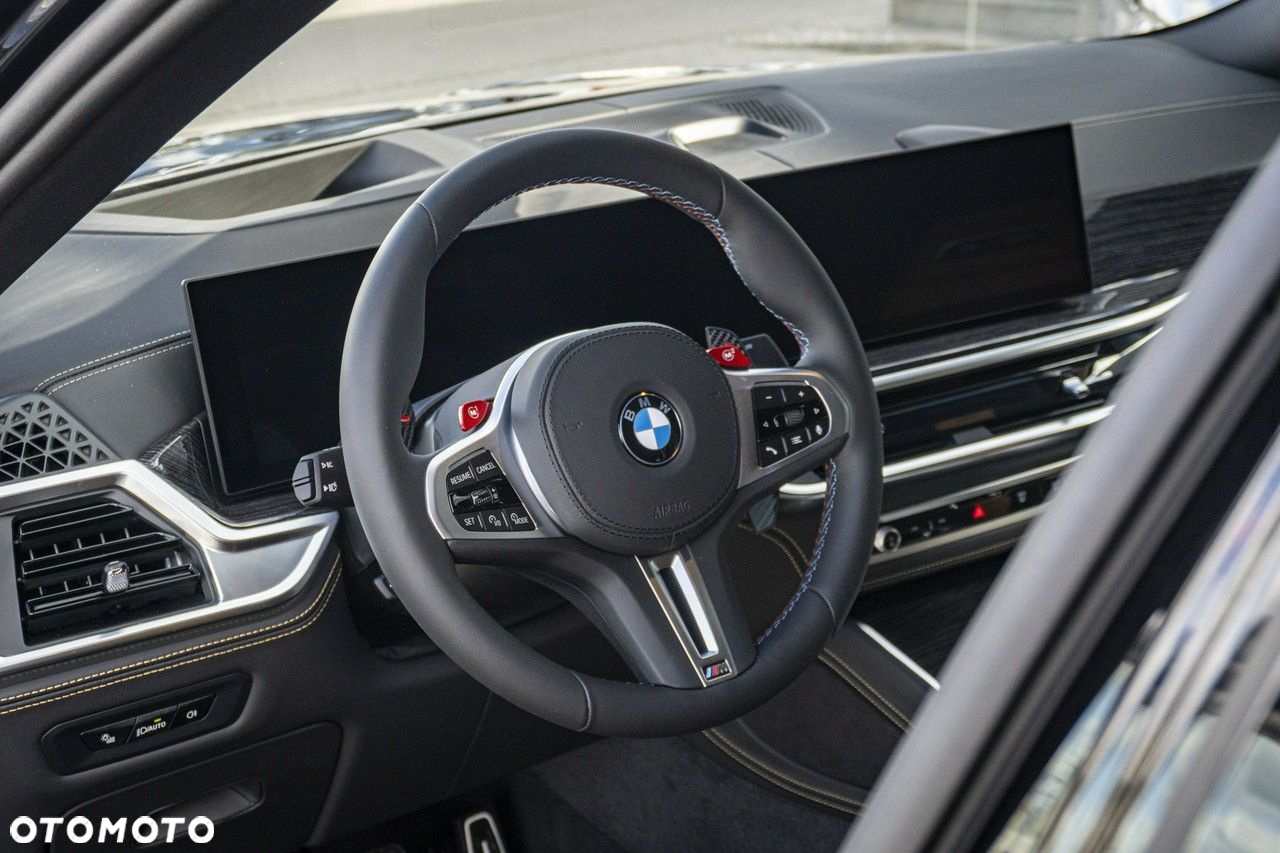 BMW X6M - 12