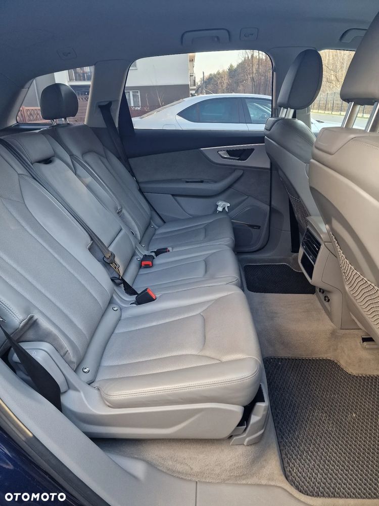 Audi Q7 - 18