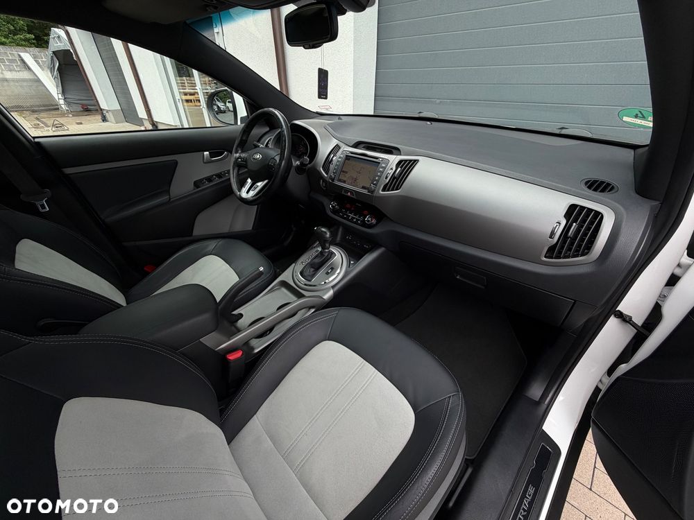 Kia Sportage 2.0 CRDI XL AWD - 11