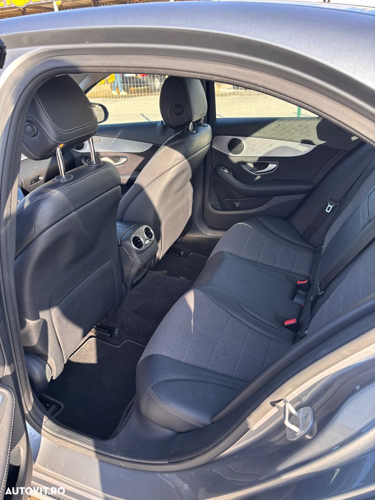 Mercedes-Benz C 250 BlueTec - 12