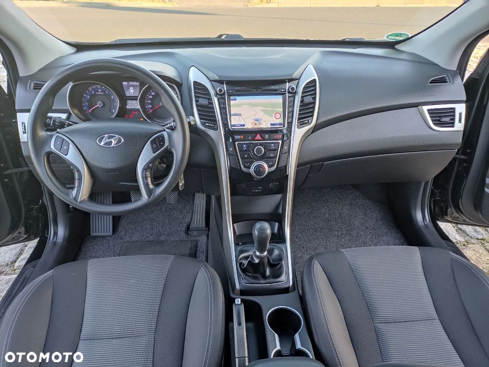 Hyundai i30 Kombi 1.4 Passion - 9