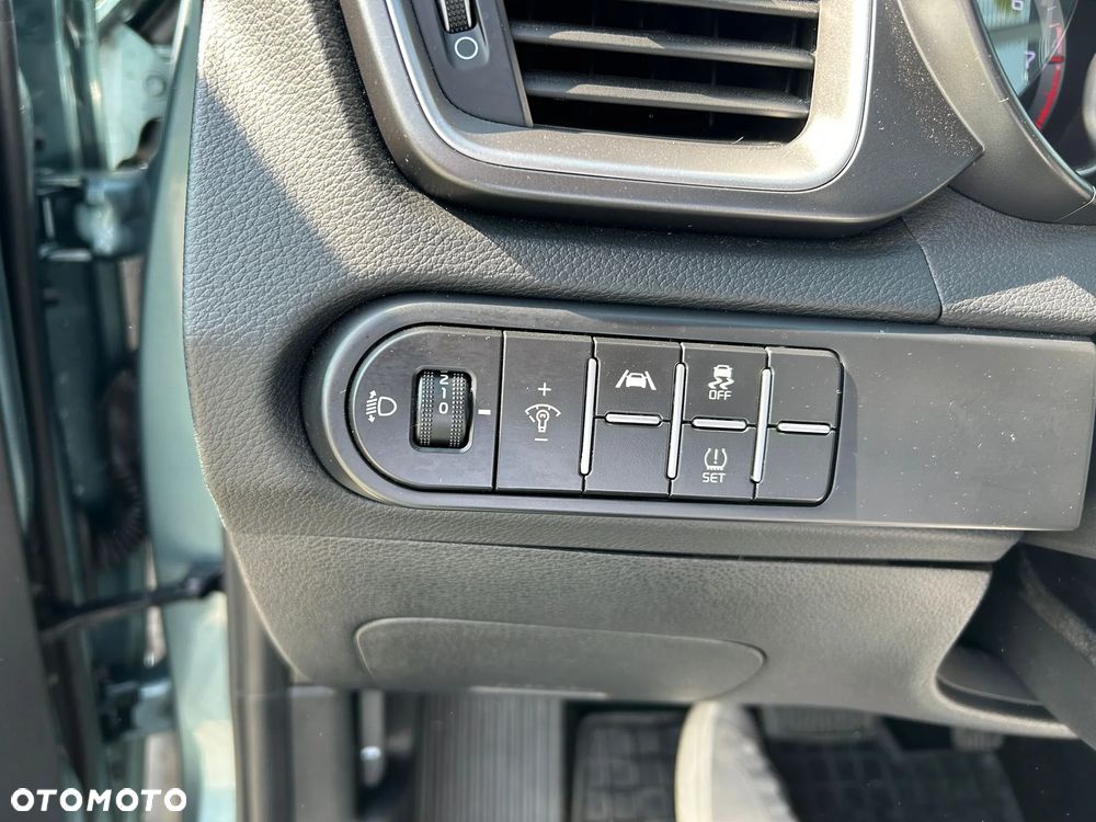Kia XCeed 1.5 T-GDI M DCT - 14