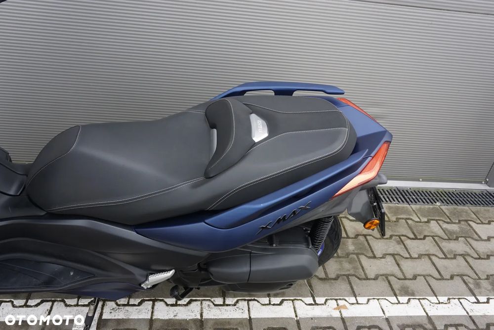 Yamaha X-max - 16