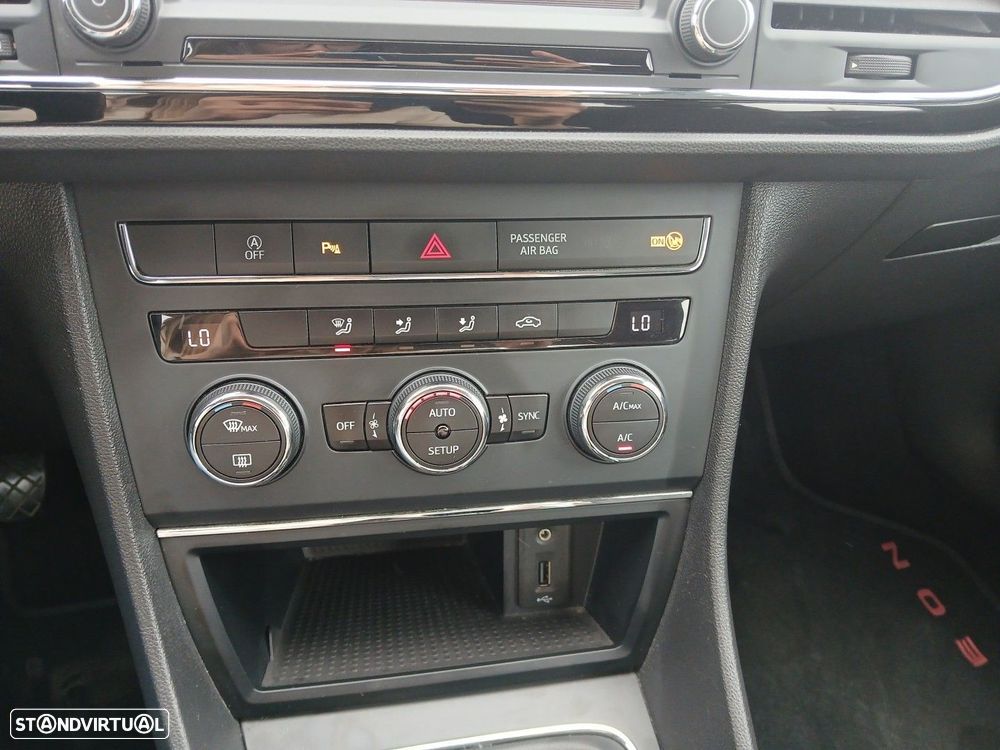 SEAT Leon 1.6 TDI Style Ecomotive - 28