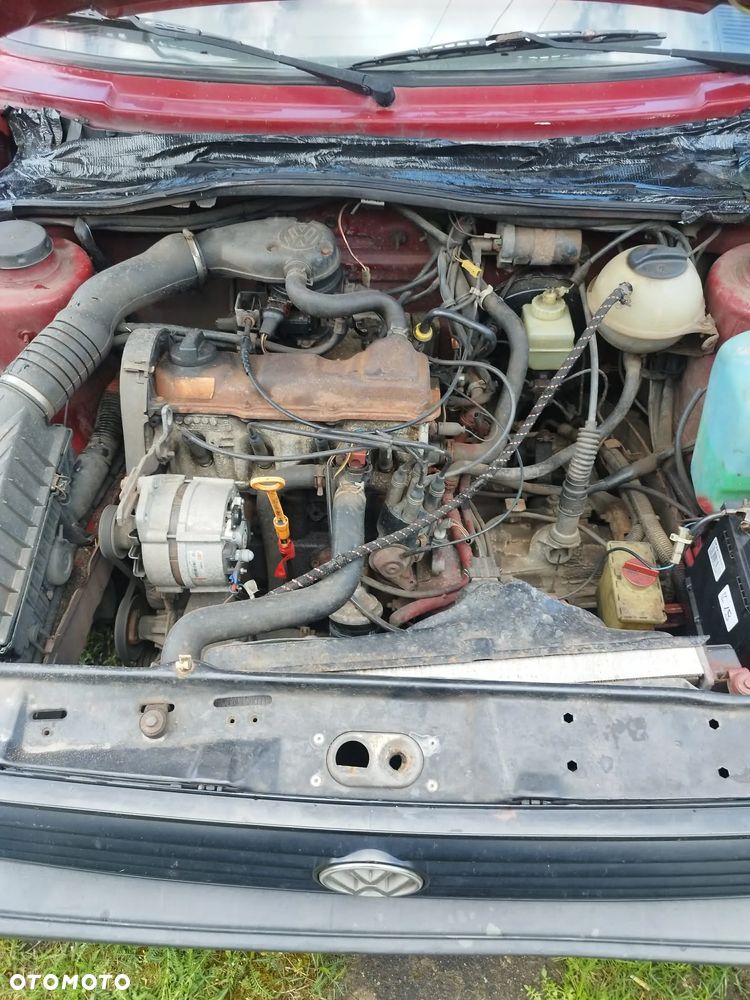Volkswagen Golf 1.8 CL - 6