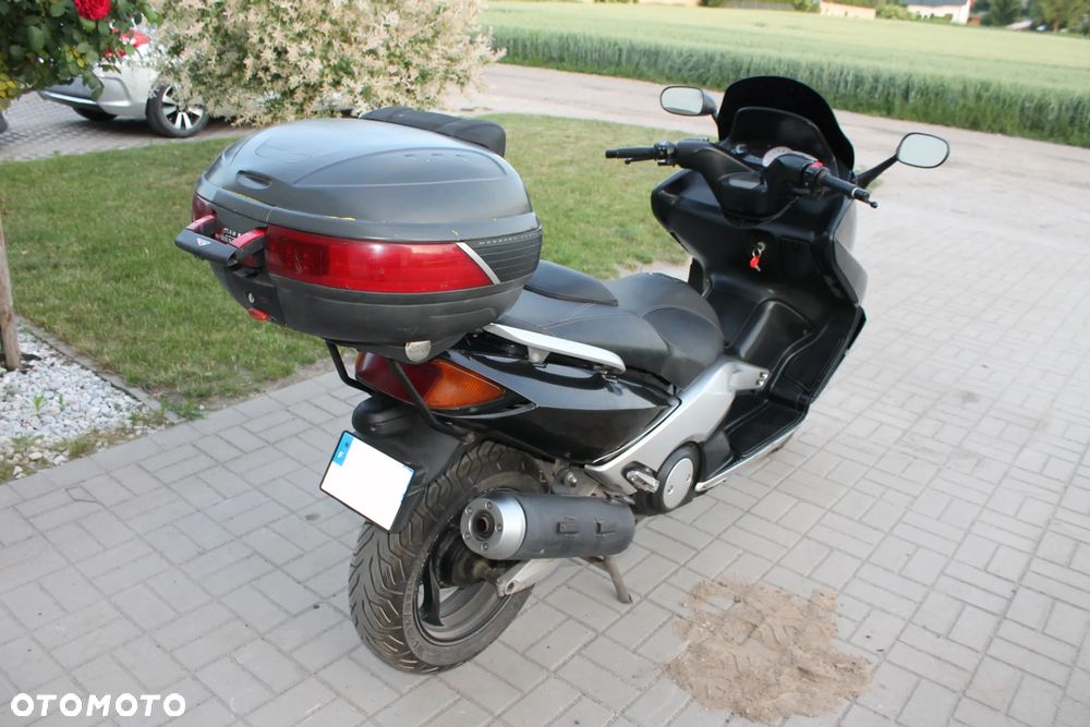 Yamaha Tmax - 7