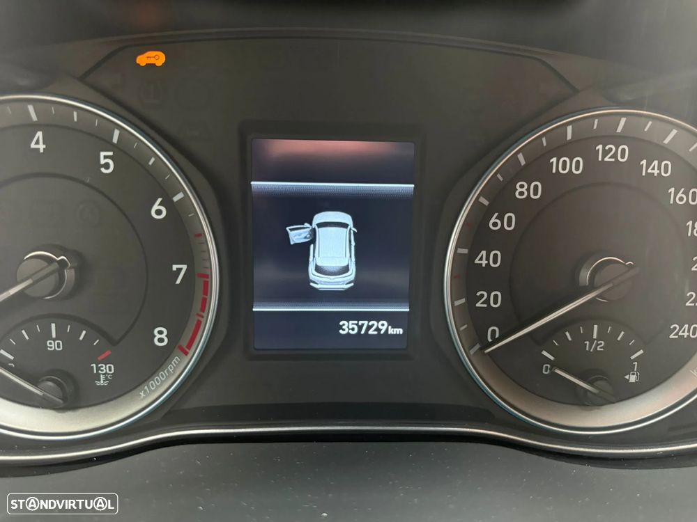 Hyundai Kauai 1.0 T-GDi Premium Pele/Tec.Vermelho - 9