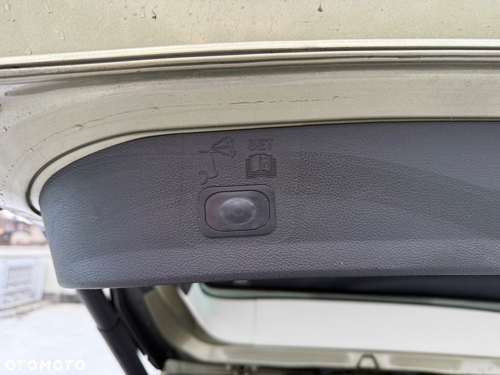 Ford Kuga 2.0 TDCi 4WD Titanium - 5