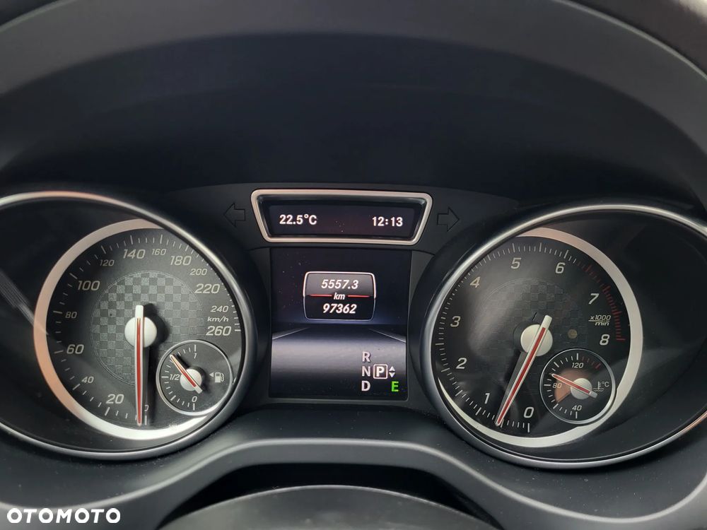 Mercedes-Benz CLA 250 4Matic 7G-DCT AMG Line - 11