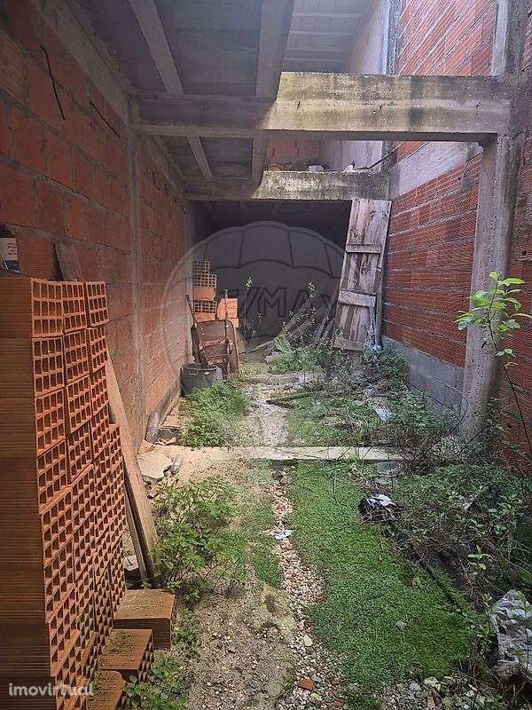 Moradia T5 para venda - Grande imagem: 4/6