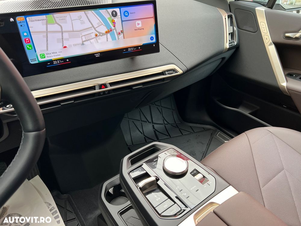 BMW iX - 6