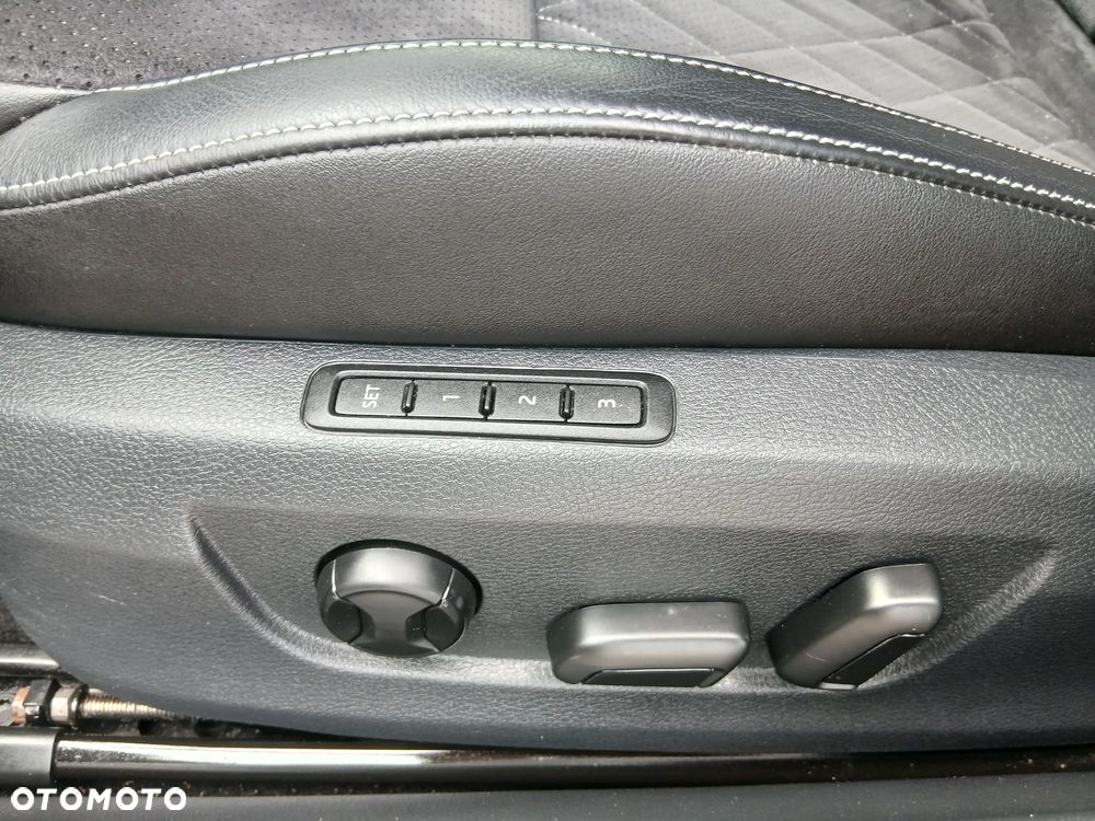 Skoda Superb 1.5 TSI ACT Sportline DSG - 17