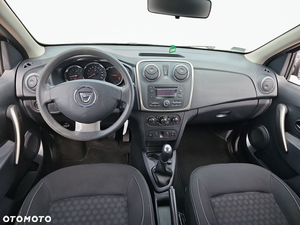 Dacia Sandero 1.2 16V Laureate - 23