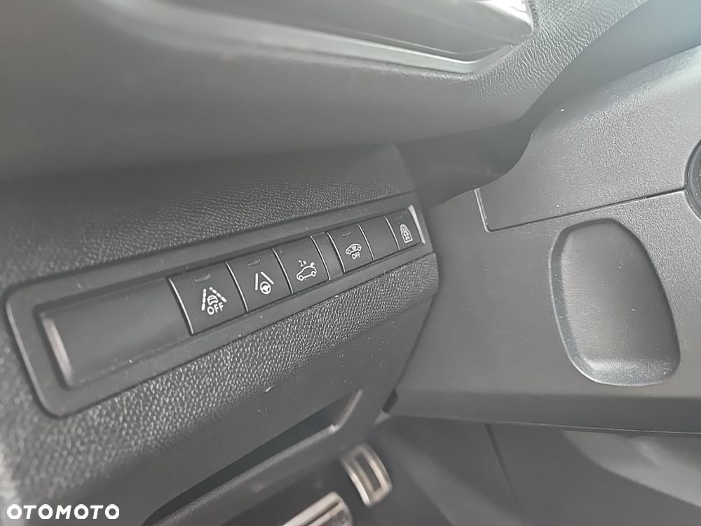 Peugeot 5008 1.6 PureTech GT S&S EAT8 - 15