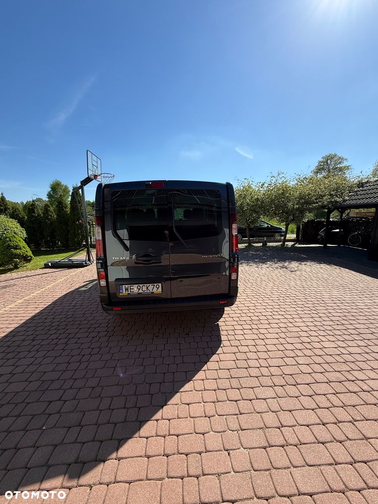 Renault Trafic 2.0 dCi EDC - 4