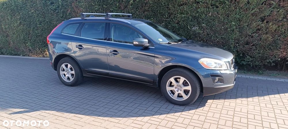 Volvo XC 60 2.4D DRIVe - 1