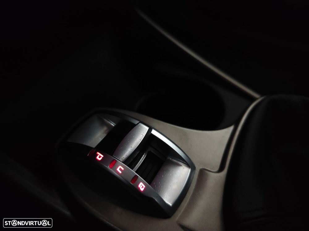 Alfa Romeo MiTo 1.3 JTD Distinctive S&S - 19