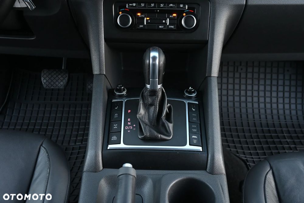 Volkswagen Amarok 2.0 BiTDI Autm Highline - 37