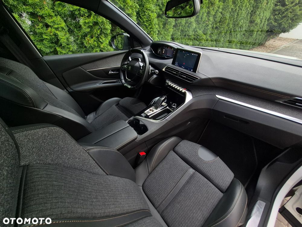 Peugeot 3008 1.6 PureTech GPF GT Line S&S EAT8 - 29
