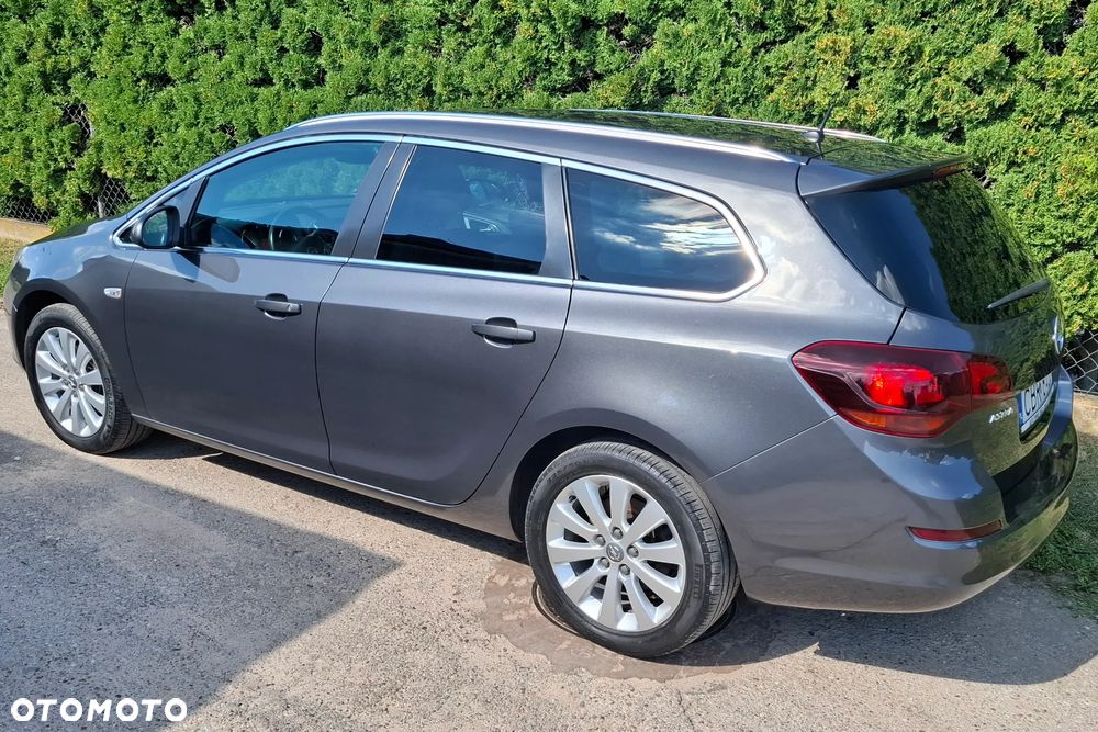 Opel Astra IV 1.7 CDTI Cosmo - 4