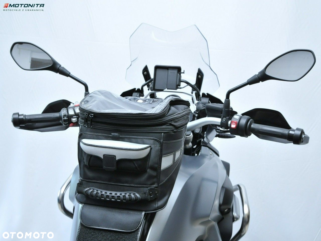 BMW R - 19