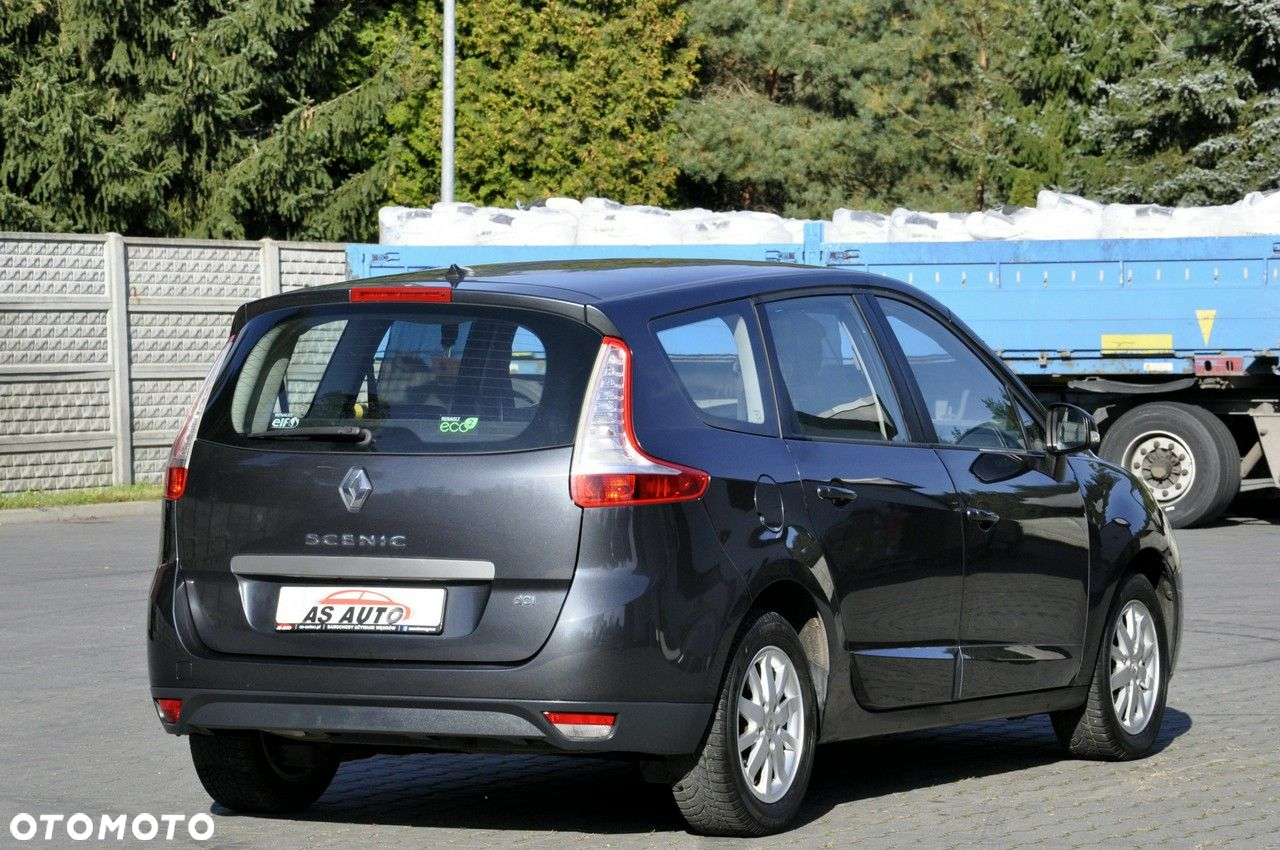 Renault Grand Scenic - 29