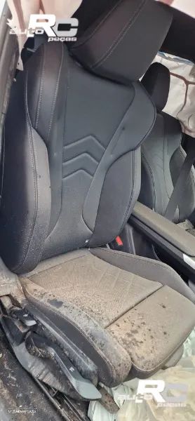 BMW X1 iX1 xDrive 30 Elétrico para peças - 9