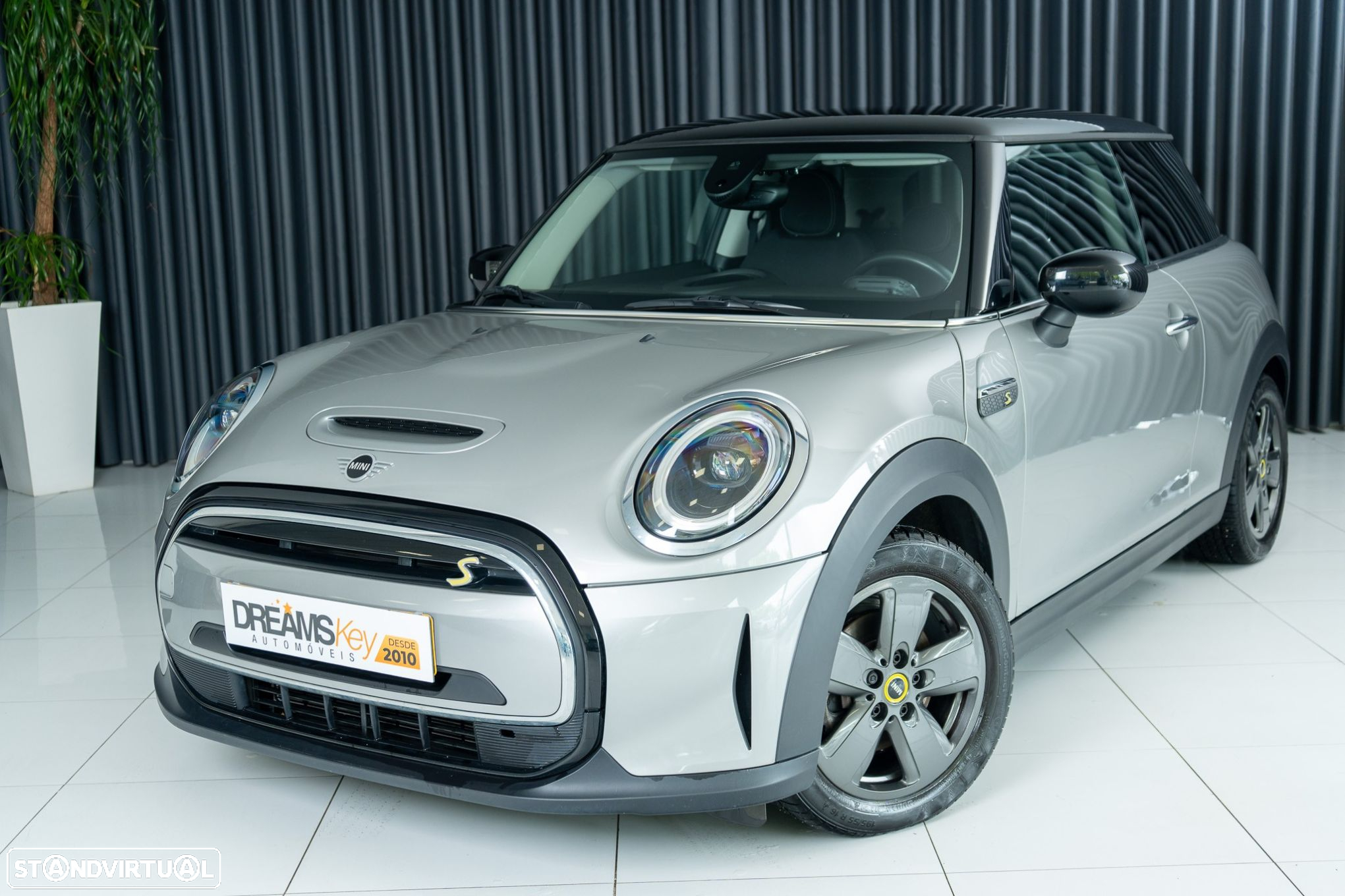 MINI 3 Portas Cooper SE Premium Essential - 16