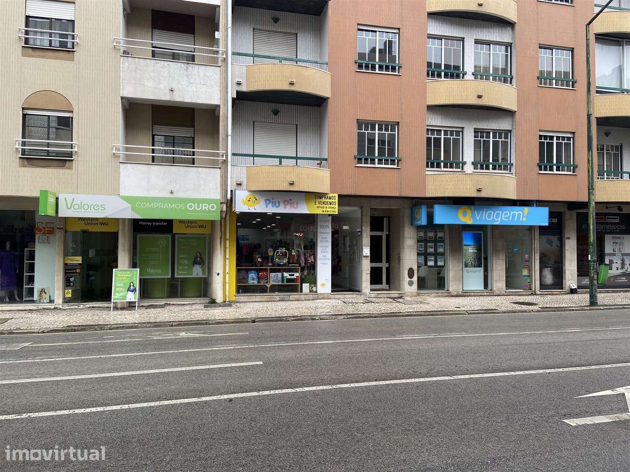 Trespasse de Loja de Vestuário Infantil (Física e Online) no centro da - Grande imagem: 3/18