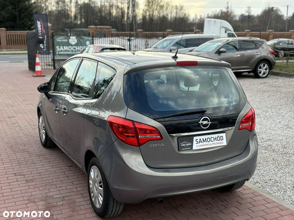 Opel Meriva - 11