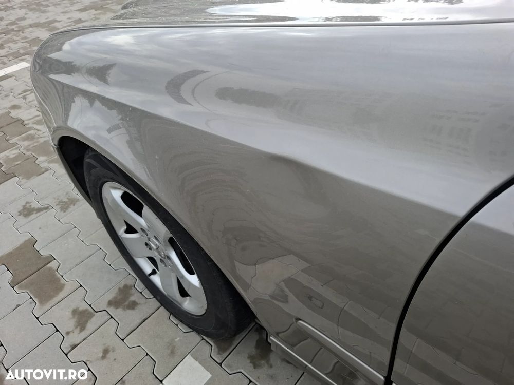 Mercedes-Benz E - 15