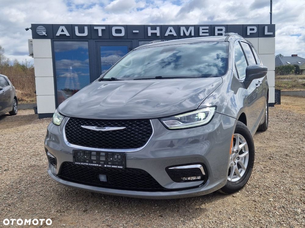 Chrysler Pacifica - 1