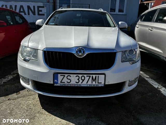 Skoda Superb 2.0 TDI DSG L&K - 2